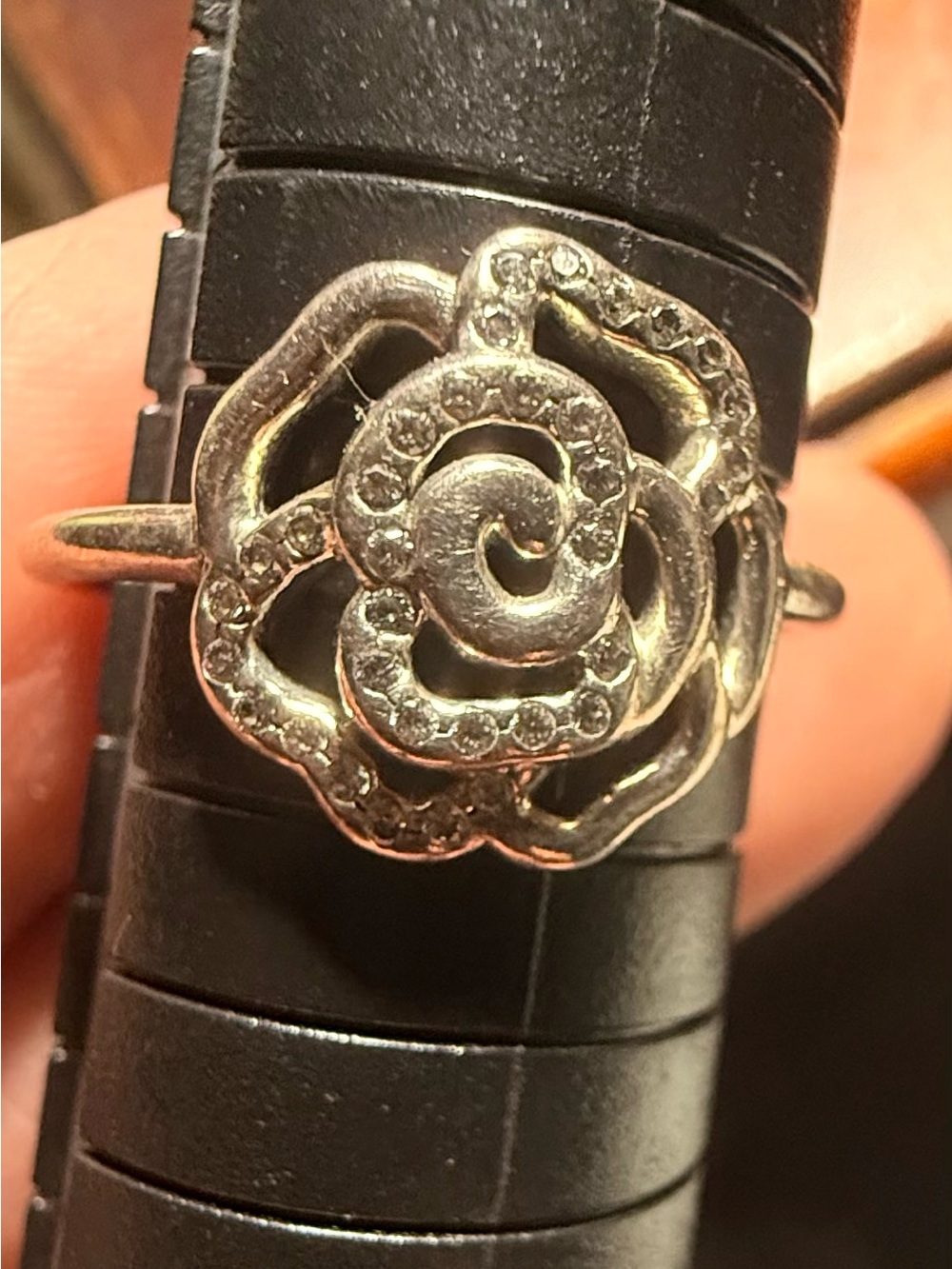 Pandora retired “shimmering delicate rose”